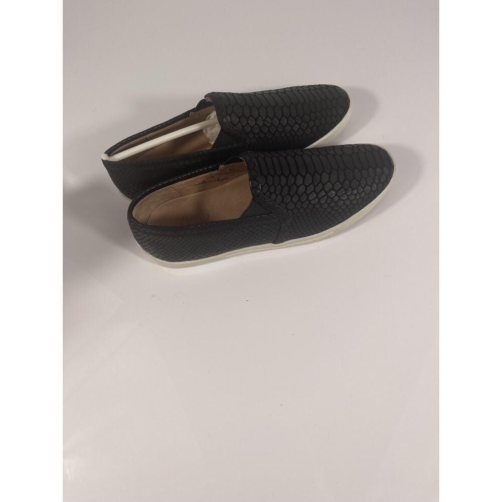 Joie Kidmore Shoes kidmore SZ 34 Black Embossed Slip On Sneakers Casual Comfort - Picture 3 of 9
